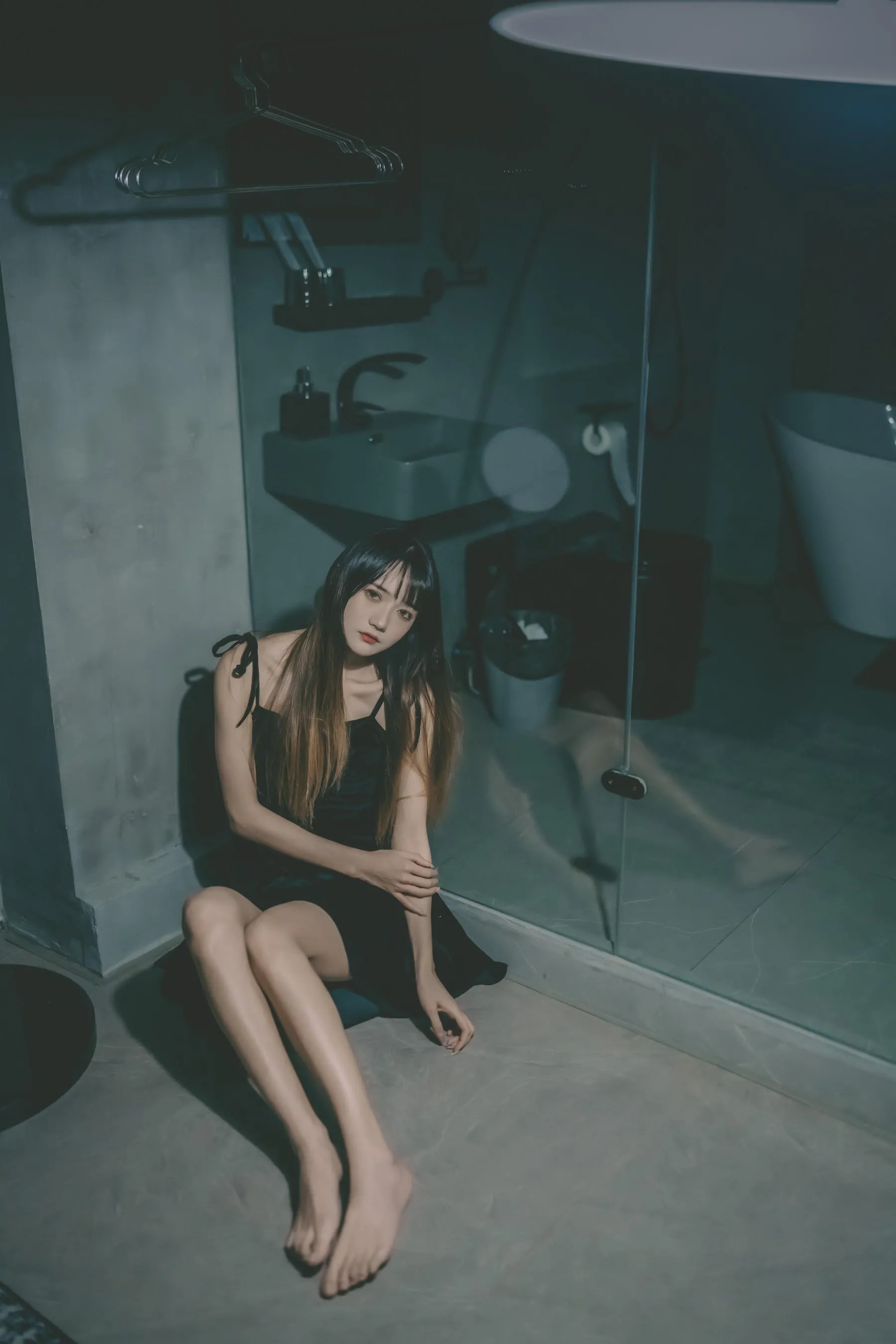 [艺图语] 2022.06.23 煎熬 兔子Zzz不吃胡萝卜 [23P]插图7